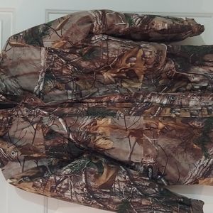 EUC Youth Large Realtree Camo hunting jacket